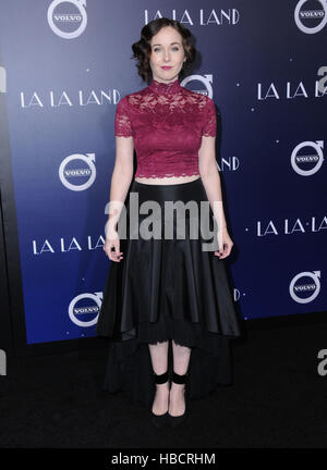 Westwood, CA, USA. 6e Dec 2016. 06 Décembre 2016 - Westwood, Californie. Anna Chazelle. Première mondiale de la Liongate ''La La Land'' qui a eu lieu au Mann Village Theatre. Crédit photo : Birdie Thompson/AdMedia Crédit : Birdie Thompson/AdMedia/ZUMA/Alamy Fil Live News Banque D'Images