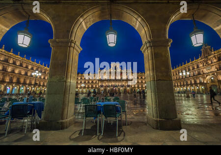 Plaza Mayor la nuit, Salamanque, Espagne Banque D'Images