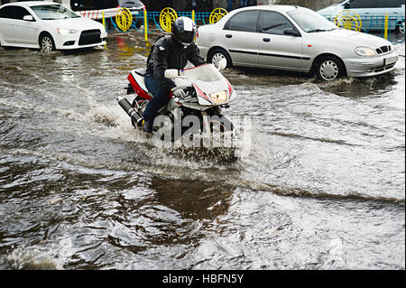 Inondation dans la ville Banque D'Images