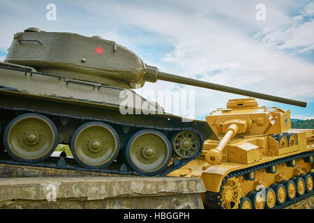 Soviet tank bat un Allemand Banque D'Images