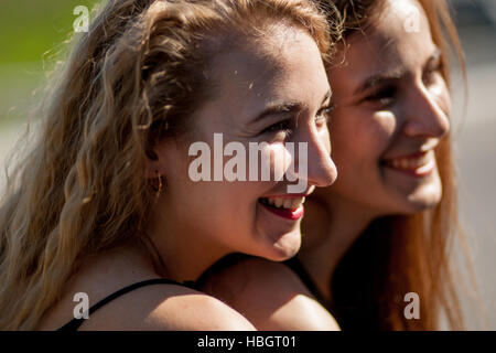 deux jeunes filles Banque D'Images