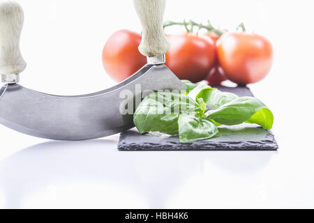 Basilic tomates italiennes de la salade - aime Banque D'Images