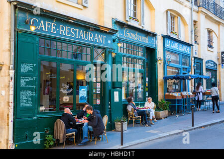 Vieux cafés dans le Quartier Latin, Paris Banque D'Images