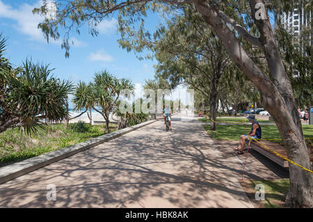 Chemin du cycliste sur l'Esplanade, Surfers Paradise, ville de Gold Coast, Queensland, Australie Banque D'Images