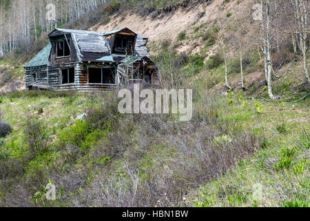 Logement en milieu rural abandonné au Colorado Banque D'Images