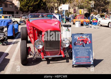 1932 Ford Roadster rouge crédence superposée Banque D'Images