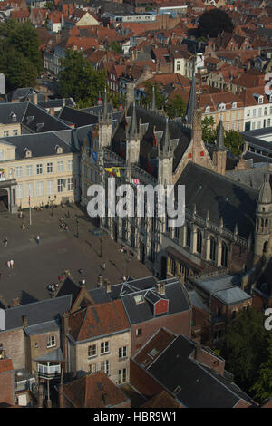 Place Burg vu du haut de la tour du beffroi ou Tour de Belfort, Bruges, Flandre occidentale, Belgique, Europe Banque D'Images