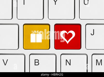 Clavier d'ordinateur avec touches d'amour Banque D'Images