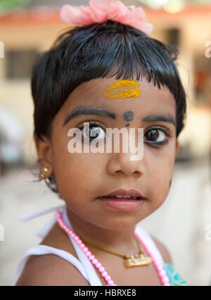 Portrait d'une jeune fille,Kerala, Inde © Juergen Hasenkopf Banque D'Images