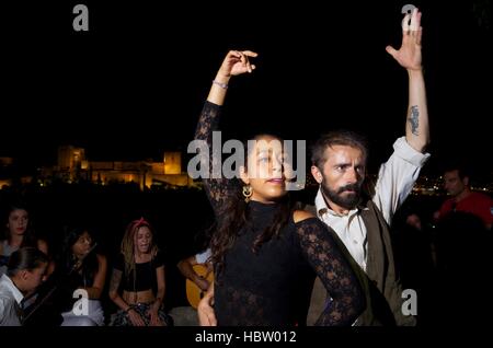 Les spectacles de danse flamenco au Mirador San Nicolas, Grenade Espagne Banque D'Images