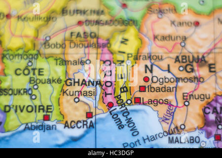 Photo d'une carte du Ghana et la capitale Accra . Banque D'Images