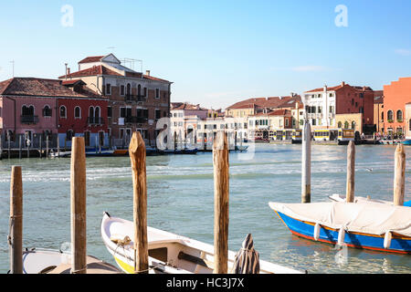 Voyage Italie - l'arrêt de vaporetto Murano Museo arrêt de bus dans la ville de Venise Banque D'Images