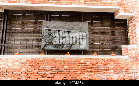 Une plaque à la mémoire de Juifs dans la région de Campo del Ghetto, Venise, Italie Banque D'Images