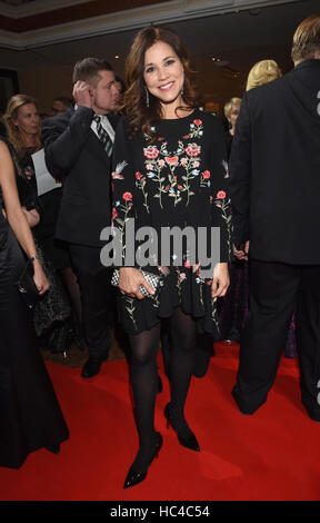 Munich, Allemagne. 07Th Dec, 2016. Présentateur de télévision allemande Karen Webb à la génération d'Audi Awards cérémonie à Munich, Allemagne, 07 décembre 2016. Photo : Felix Hörhager/dpa/Alamy Live News Banque D'Images