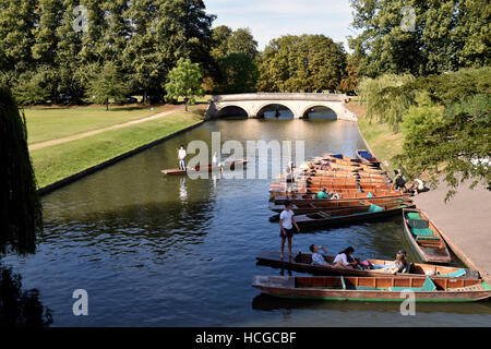 Plates sur la rivière Cam à Cambridge Banque D'Images