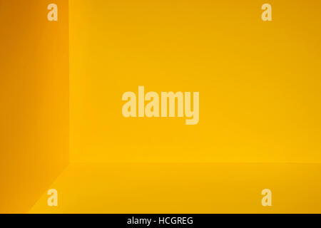 Coin chambre jaune. Concept moderne minimaliste de l'espace vide Banque D'Images