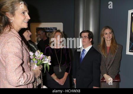 La Elena de Borbón et Genoveva Casanova lors de l'exposition ' Miradas sobre ' Madrid au Palacio de Cibeles à Madrid le mercredi 23 novembre 2016. Banque D'Images