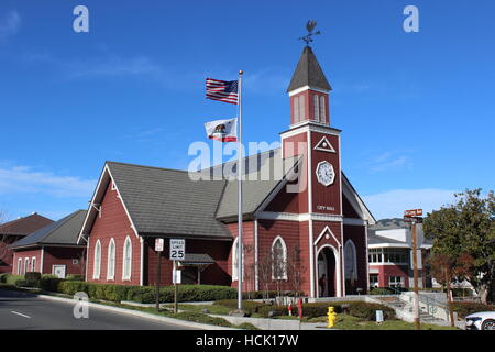 L'Hôtel de Ville, anciennement Novato Presbyterian Church, construite en 1896 à Novato, Californie Banque D'Images