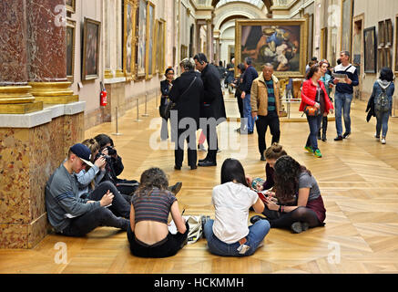 La Grande Galerie, le musée du Louvre, Paris, France. Banque D'Images