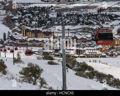 Télécabine de pin rouge, de canyons Village, Park City Mountain Resort, Park City, Utah. Banque D'Images