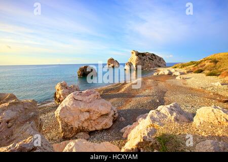 Rock Aphrodites, Paphos, Chypre, Méditerranée orientale Banque D'Images