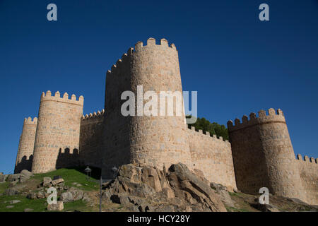 Mur de la ville, initialement construit au 12ème siècle, l'UNESCO, Avila, Castille et Leon, Espagne Banque D'Images