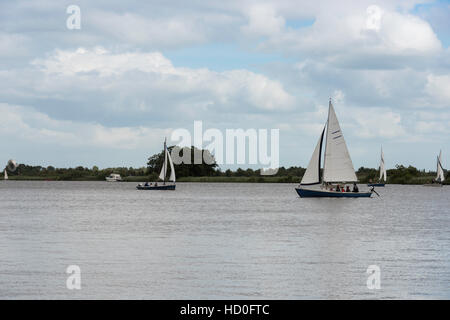 SNEEK, Pays-Bas - 09 août 2016:des personnes non identifiées, la voile sur la princesse Margriet channal durant la semaine sur sneek 09 août 2016 à Sneek,Hollan Banque D'Images