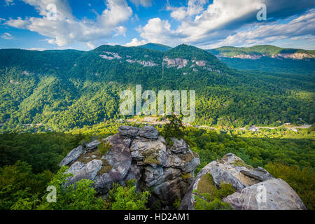 Vue de Pulpit Rock, à Chimney Rock State Park, Caroline du Nord. Banque D'Images