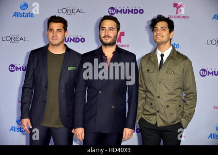 Telemundo's Premios Tu mundo "votre monde" Awards - Arrivals comprend : Reik Où : Miami, Florida, United States Quand : 26 août 2016 Banque D'Images