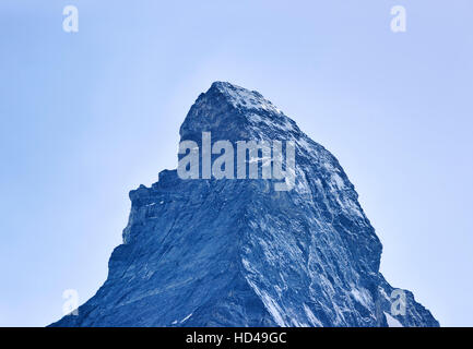 Mont Cervin vu de Zermatt suisse en été. Banque D'Images