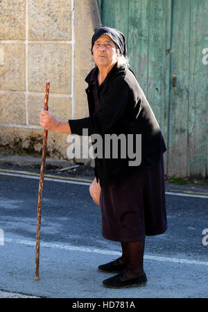 Un portrait d'une vieille femme chypriote dans le village de Pano Panagia, Pafos, région sud de Chypre. Banque D'Images