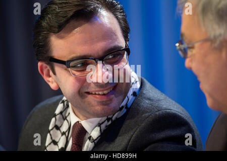 La ministre de la Culture de la Palestine, M. Ihab Bseiso Palestine au cours de l'ouverture de la Culture à Moscou Banque D'Images