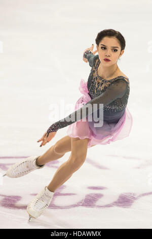 Evgenia Medvedeva (RUS), 10 décembre 2016 - Patinage Artistique : Evgenia Medvedeva de la Russie participe à ces dames de patinage libre durant la ISU Grand Prix of Figure Skating Final 2016 au Palais Omnisports Marseille Grand-Est à Marseille, France. (Photo par Enrico Calderoni/AFLO SPORT) Banque D'Images