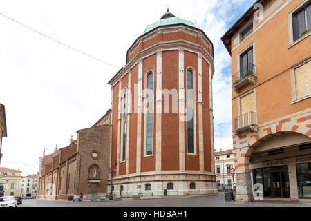 Dans l'Abside de la cathédrale de Vicence conçu par le célèbre architecte Andrea Palladio au 16ème siècle, Veneto, Italie. Banque D'Images