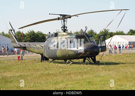 L'armée allemande Dornier/Bell UH-1d iroquois helicopter Banque D'Images