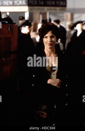 TITANIC, Marilu Henner, 1996. © Konigsberg/Sanitsky Co. / Courtesy :  Everett Photo Stock - Alamy