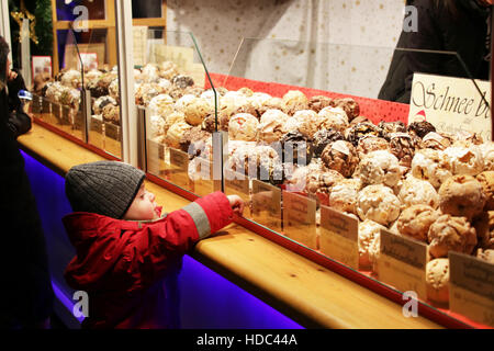L'ouverture des marchés de Noël autour de Berlin le 12 décembre, 2014 à Berlin, Allemagne. Banque D'Images