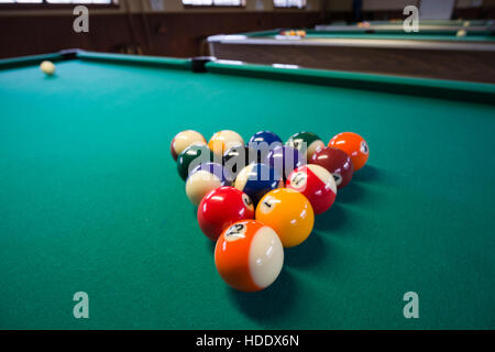 Tables de billard mis en place à un Parksp RV salle de billard Banque D'Images