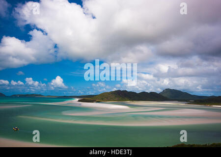 Une vue panoramique sur Whitehaven Beach, Whitsunday Islands, Queensland, Australie près de la Grande Barrière de Corail Banque D'Images