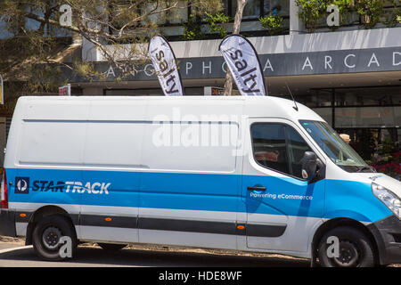 StarTrack est un national Australian transport logistique et la livraison de colis société détenue par Australia Post. Banque D'Images