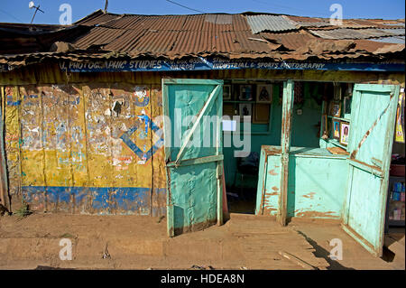 Magasin de photographie à Kibera. Banque D'Images