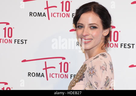 Roma, Italie. 11Th Feb 2016. Laura Adriani pendant le tapis rouge lors de la quatrième journée de la 'Roma Fiction Fest 2016" © Andrea Bracaglia/Pacific Press/Alamy Live News Banque D'Images