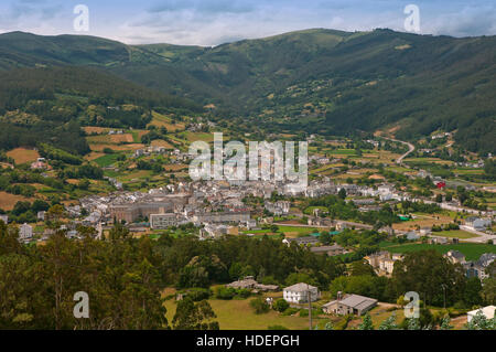 Vue panoramique à partir de ci-dessus, Mondoñedo, Lugo province, région de la Galice, Espagne, Europe Banque D'Images