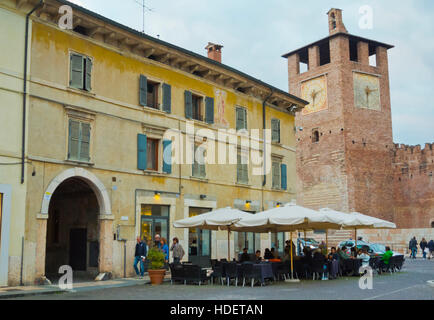 Via Roma, à Castelvecchio, centro storico, Vérone, Vénétie, Italie Banque D'Images