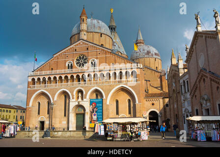 Basilica di Sant'Antonio di Padova, Basilica of St Anthony, Piazza del Santo, Padoue, Vénétie, Italie Banque D'Images