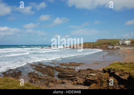 Plage de Crooklets et discuter à Point à Bude à Cornwall Banque D'Images
