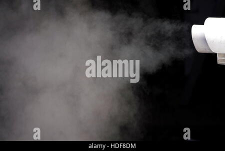 La vapeur de chauffage cheminée Banque D'Images