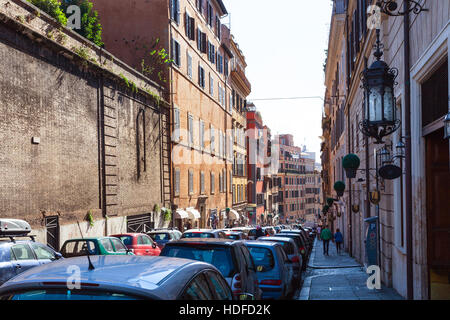 ROME, ITALIE - 1 novembre, 2016 : rue Via Francesco Crispi, à Rome. Francesco Crispi (4.10.1818 - 12.08.1901) était patriote et homme d'italien, il w Banque D'Images