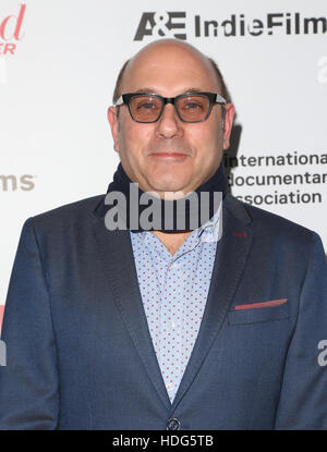 Hollywood, CA. 09Th Dec 2016. Willie Garson, au 32e congrès annuel à prix documentaire IDA Studios Paramount, Californie le 09 décembre 2016. © Faye Sadou/media/Alamy Punch Live News Banque D'Images