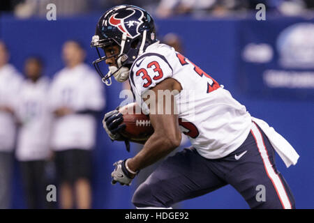 Indianapolis, Indiana, USA. Dec 11, 2016. Décembre 11th, 2016 - Indianapolis, Indiana, États-Unis - au cours de la NFL football match entre les Houston Texans et les Indianapolis Colts au stade Lucas Oil. © Adam Lacy/ZUMA/Alamy Fil Live News Banque D'Images